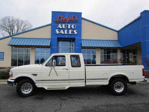 1996 Ford F-250 XL SuperCab Long Bed 2WD